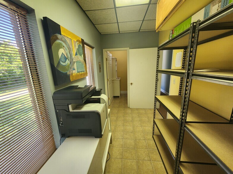 More Photos Of 4727 Cornell Rd, Blue Ash Office For Lease