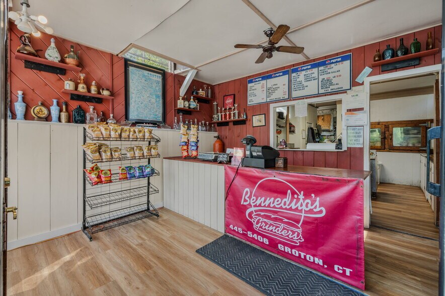 More Photos Of 233 Poquonnock Rd, Groton Restaurant For Sale
