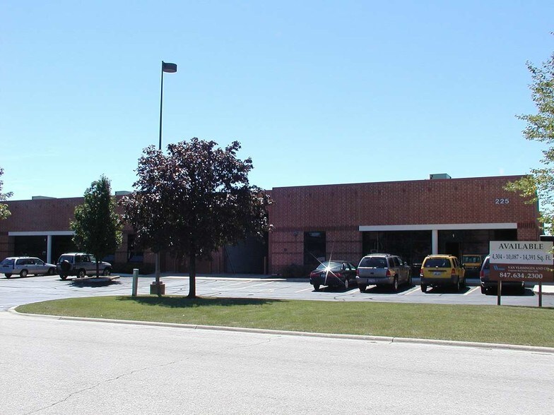 More Photos Of 225 Larkin Dr, Wheeling Warehouse For Lease