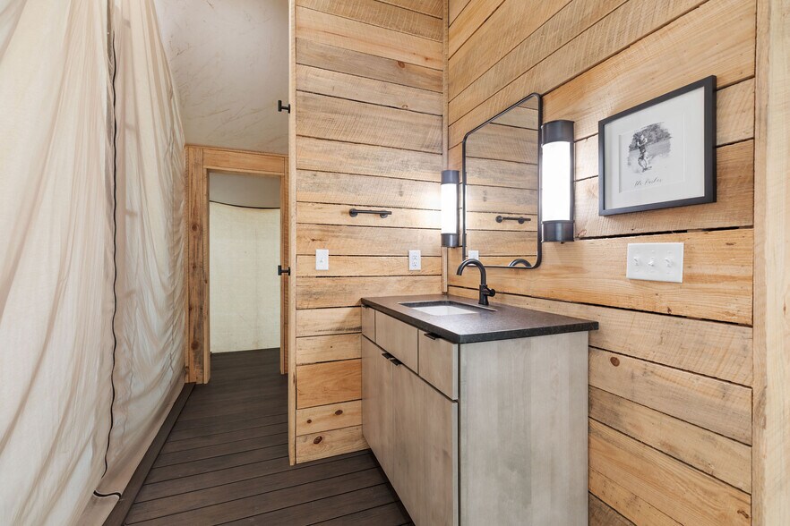 More Photos Of 26995 Reel Ln, Shell Knob Hotel For Sale