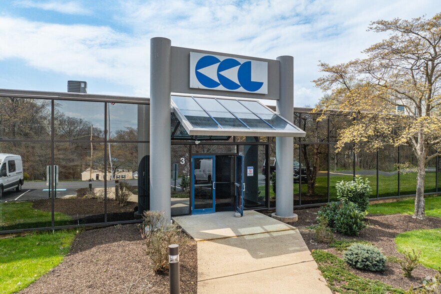 More Photos Of 1515 Garnet Mine Rd, Garnet Valley Distribution For Lease