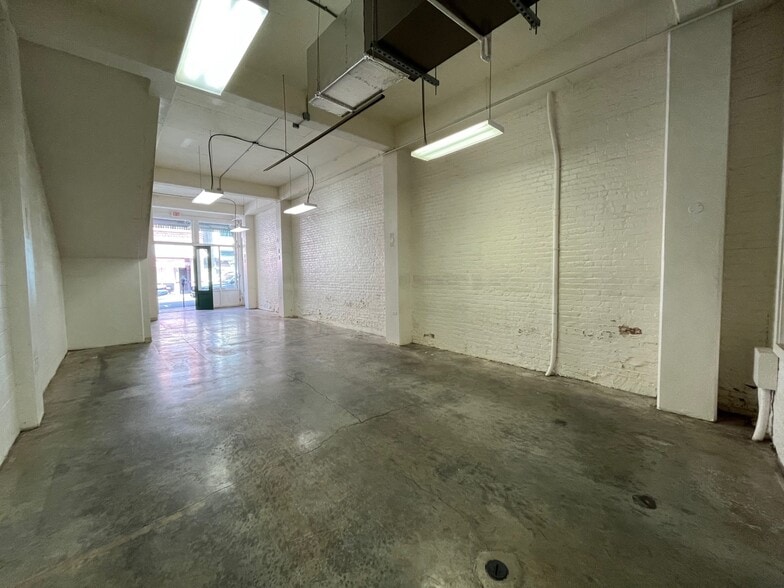 More Photos Of 1033 Maunakea St, Honolulu Storefront Retail Office For Lease