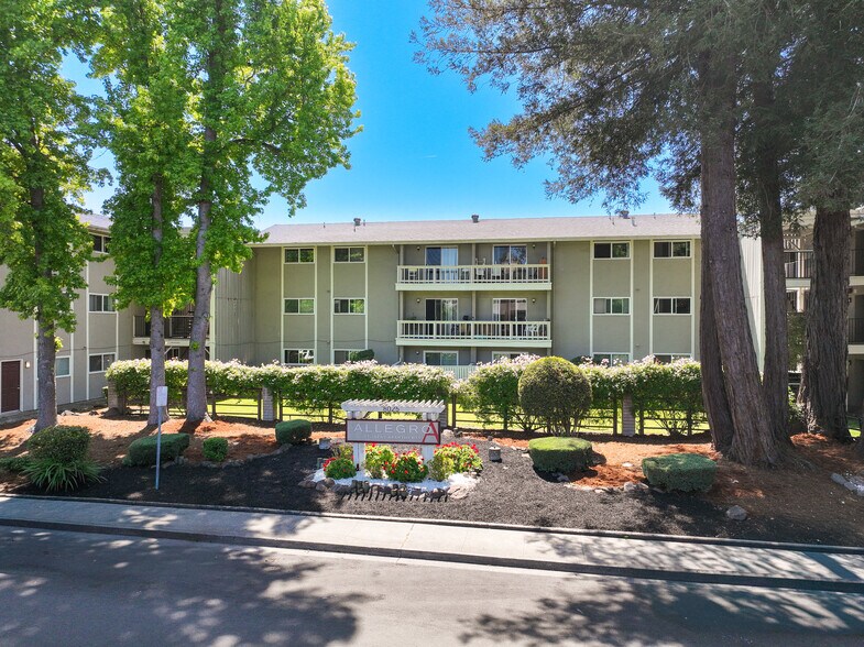 More Photos Of 8025 Beverly Dr, Rohnert Park Apartments For Sale
