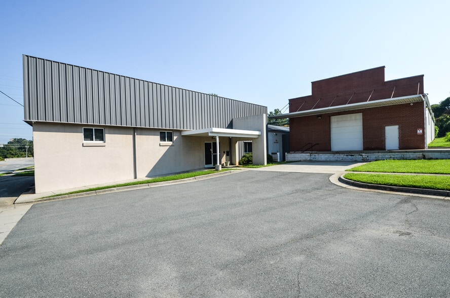 More Photos Of 1315 S Main St, Winston-Salem Medical For Lease