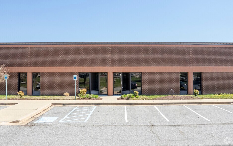 More Photos Of 5020 Campbell Blvd, Baltimore Unknown For Lease