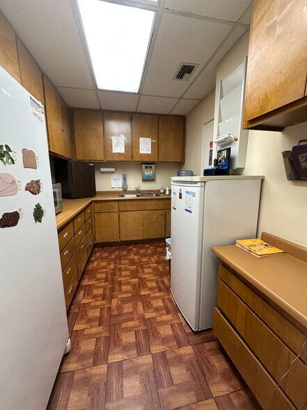 More Photos Of 750 E Latham Ave, Hemet Medical For Sale