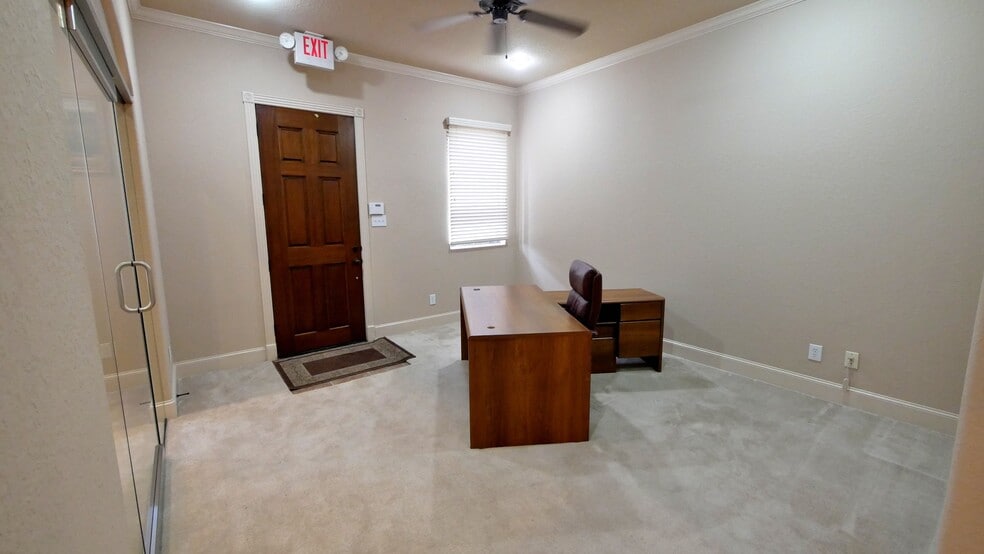 More Photos Of 1800 Snake River Rd, Katy Loft Creative Space For Sale