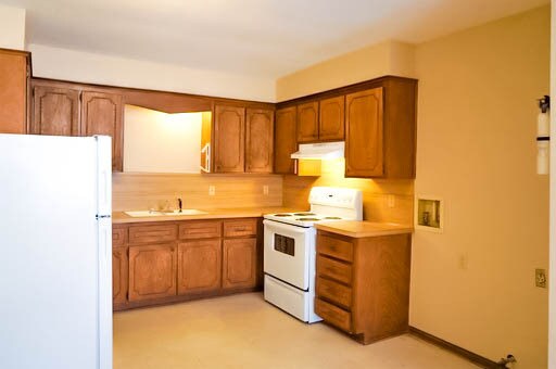 More Photos Of 210 NW North St, Minco Apartments For Sale