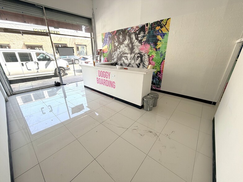 More Photos Of 518-536 E 11th St, Los Angeles Freestanding For Lease