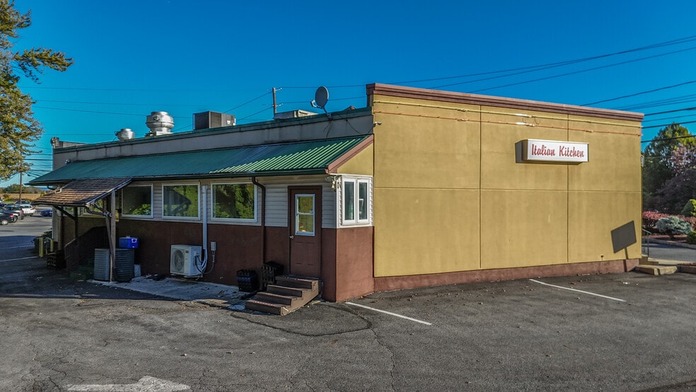 More Photos Of 2400 Schoenersville Rd, Allentown Restaurant For Sale