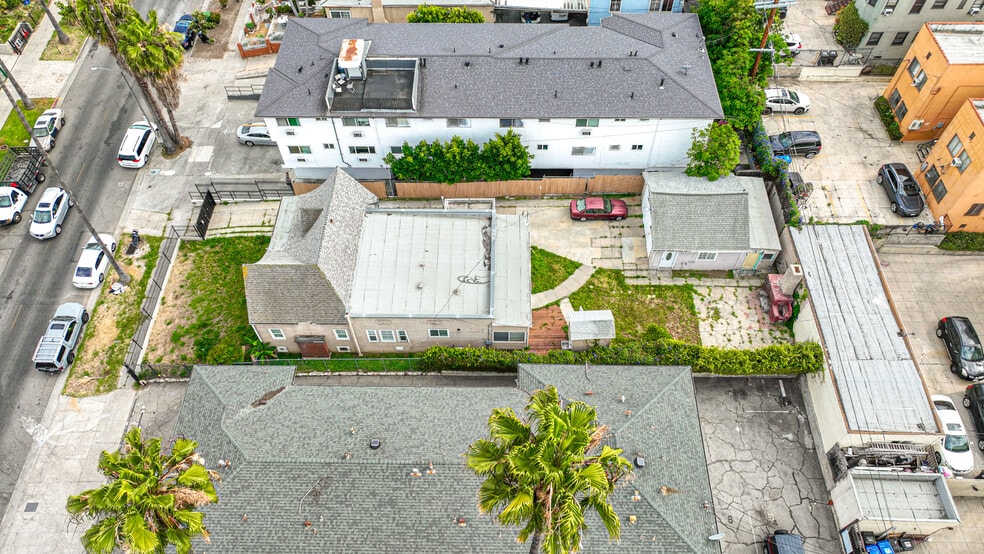 More Photos Of 241 N Catalina St, Los Angeles Land For Sale
