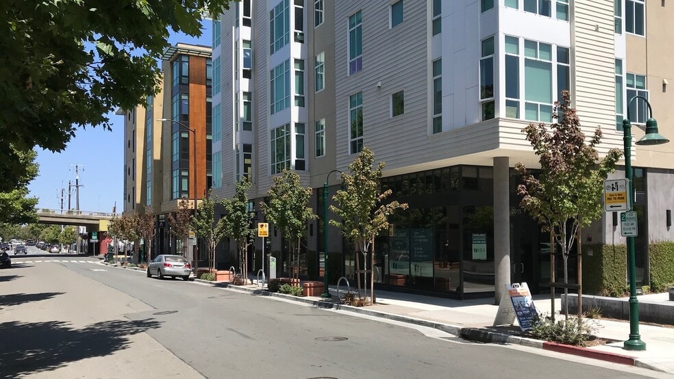 Primary Photo Of 2001 4th St, Berkeley Apartments For Lease