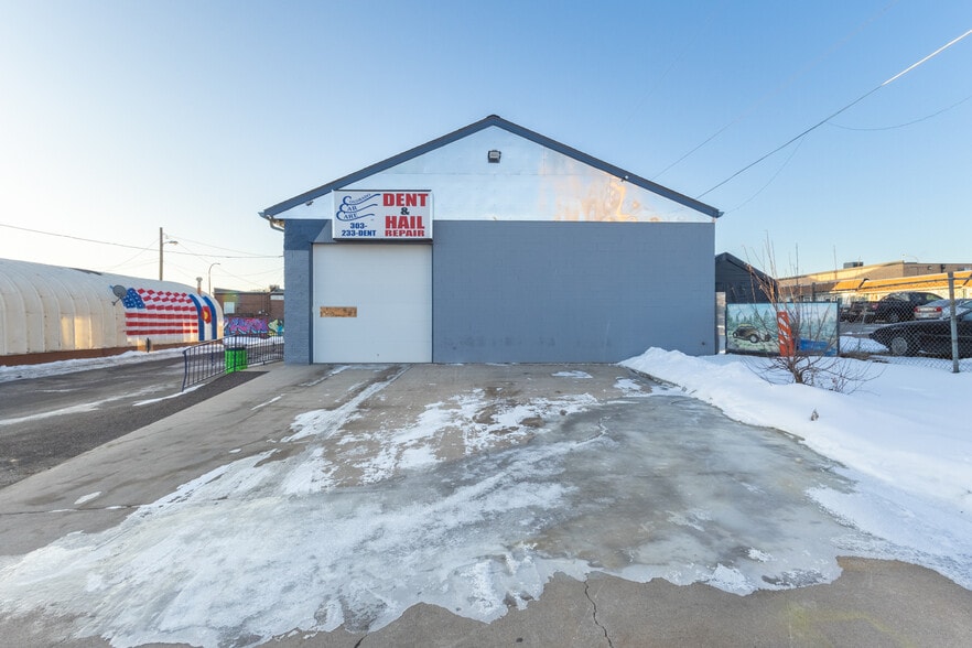 More Photos Of 7007 W Colfax Ave, Denver Freestanding For Sale