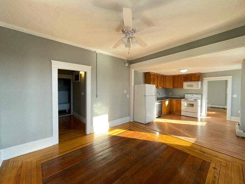 More Photos Of 131-135 Main St, Pembroke Apartments For Sale