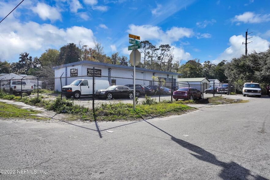 More Photos Of 4104 St Augustine Rd, Jacksonville Light Distribution For Sale