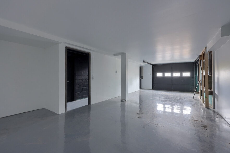 More Photos Of 1310 Manheim Pike, Lancaster Freestanding For Sale