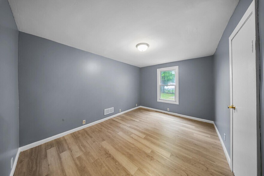 More Photos Of , Bridgeport Multifamily For Sale