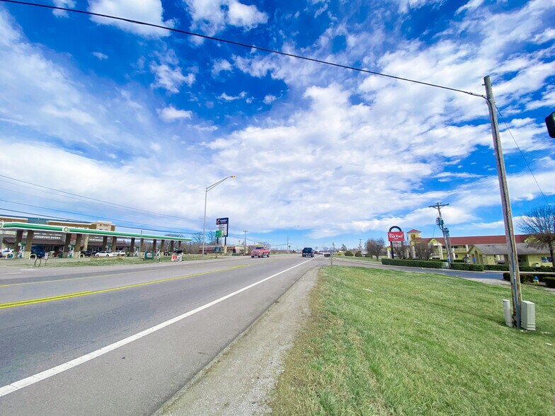 More Photos Of Bear Creek Pike @ I 65, Columbia Land For Sale