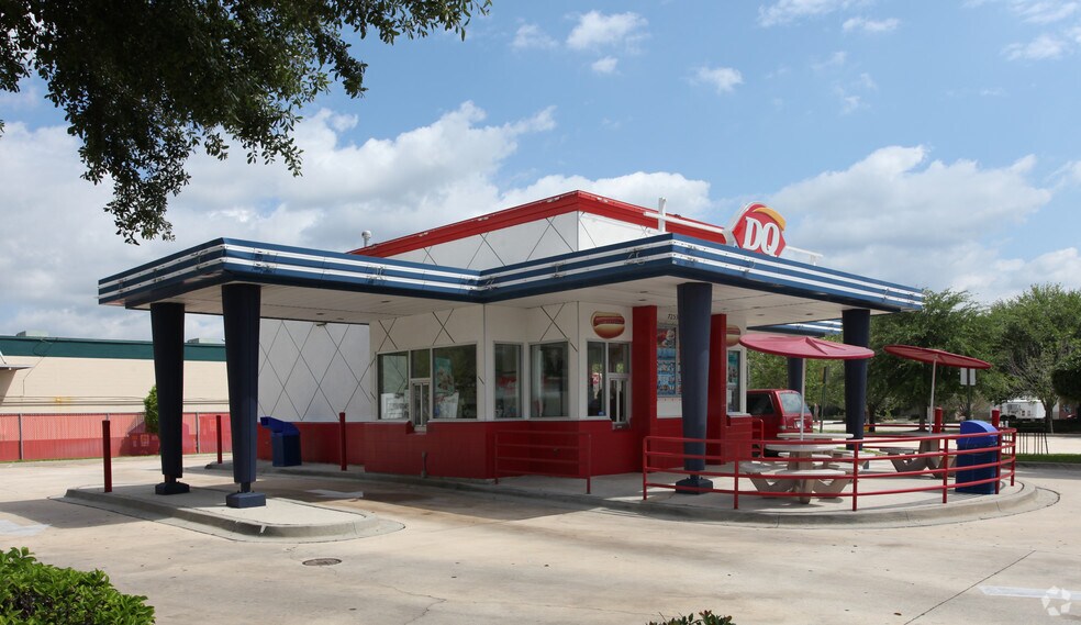 Primary Photo Of 7253 103rd St, Jacksonville General Retail For Sale