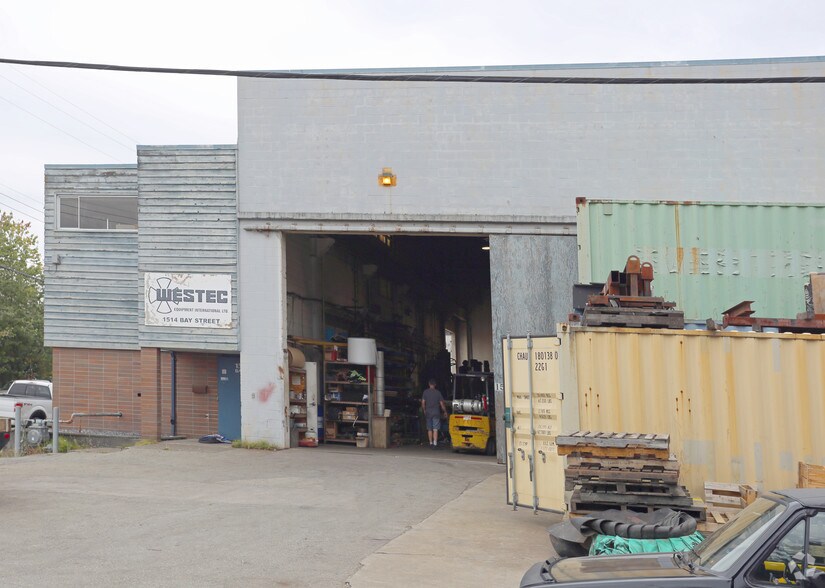 More Photos Of 1514 Bay St, North Vancouver Manufacturing For Sale