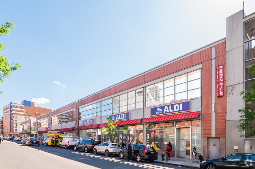 More Photos Of 3012 3rd Ave, Bronx General Retail For Lease