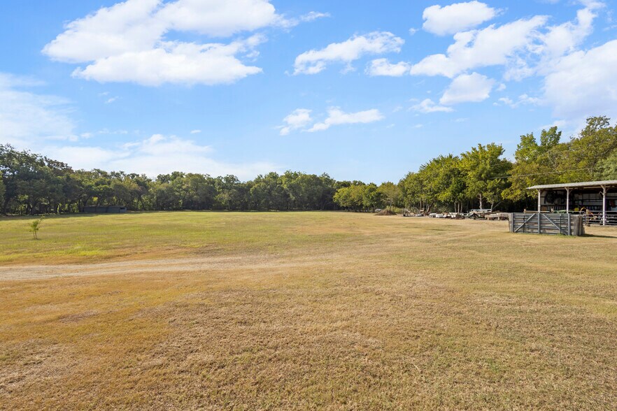 More Photos Of 1009 W I 20, Grand Prairie Land For Sale