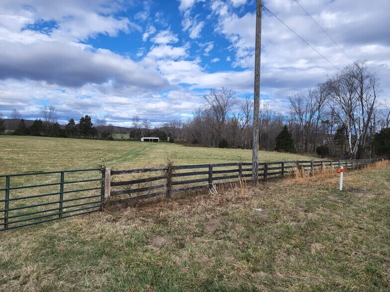 More Photos Of 24555 James Monroe Hwy, Aldie Land For Lease