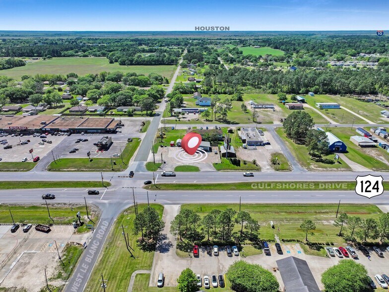 More Photos Of 1220 Highway 124, Winnie Service Station For Sale