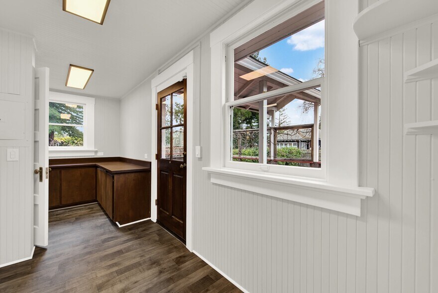 More Photos Of 1763 2nd St, Napa Office Residential For Sale