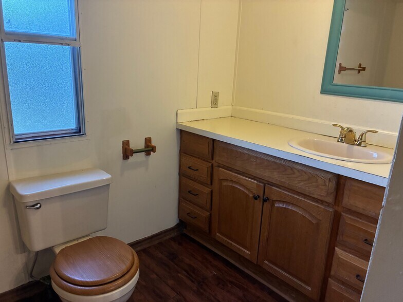 More Photos Of 382 County Road 4450, Kempner Manufactured Housing Mobile Home Park For Sale