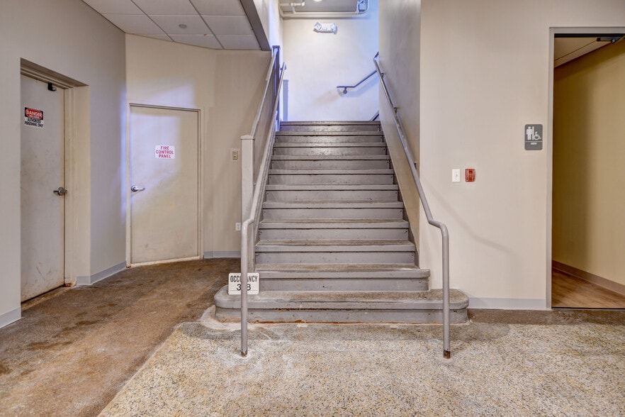 More Photos Of 121 E Front St, Traverse City Medical For Sale