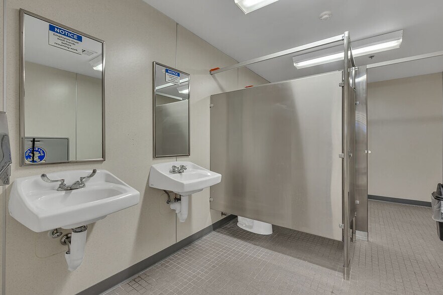 More Photos Of 351 Brighton Ave, Rochester Freestanding For Lease