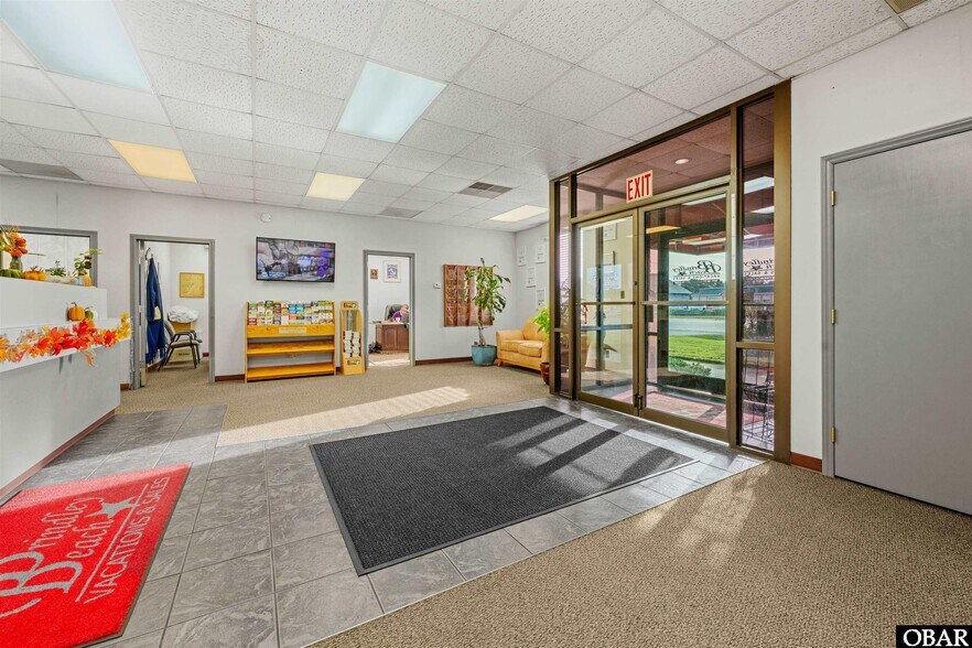 More Photos Of 3719 N Croatan Hwy, Kitty Hawk Flex For Sale