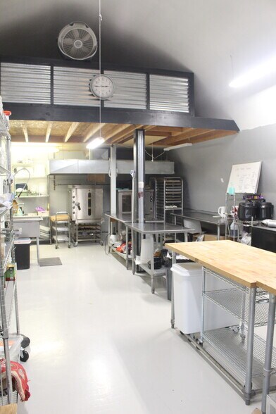 More Photos Of 7877 W Main St, Rathdrum Freestanding For Lease