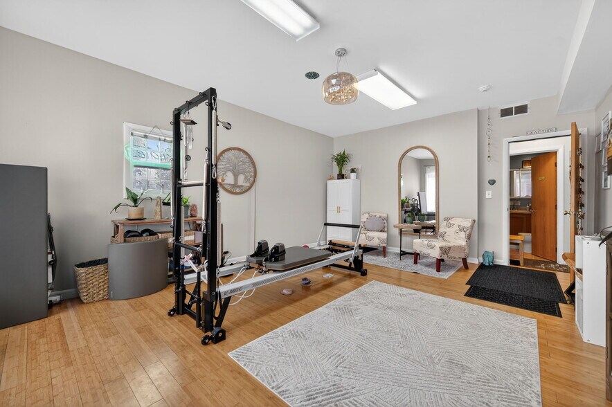 More Photos Of 0S165 Church St, Winfield Office For Sale