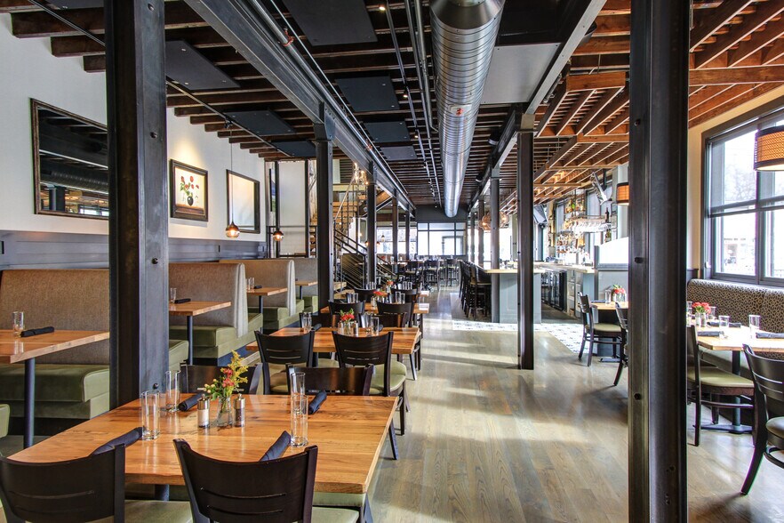 More Photos Of 121 E 2nd Ave, Niwot Restaurant For Lease