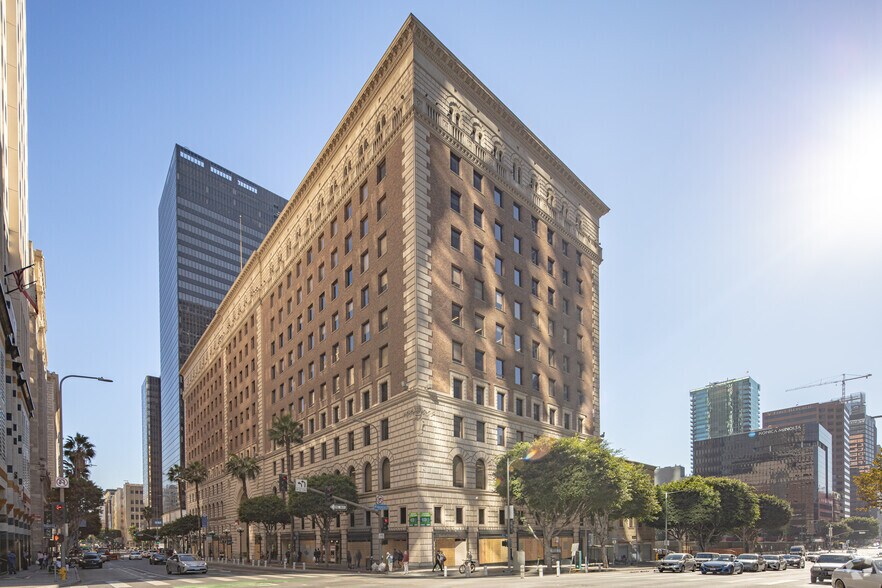 More Photos Of 818 W 7th St, Los Angeles Telecom Hotel Data Hosting For Lease