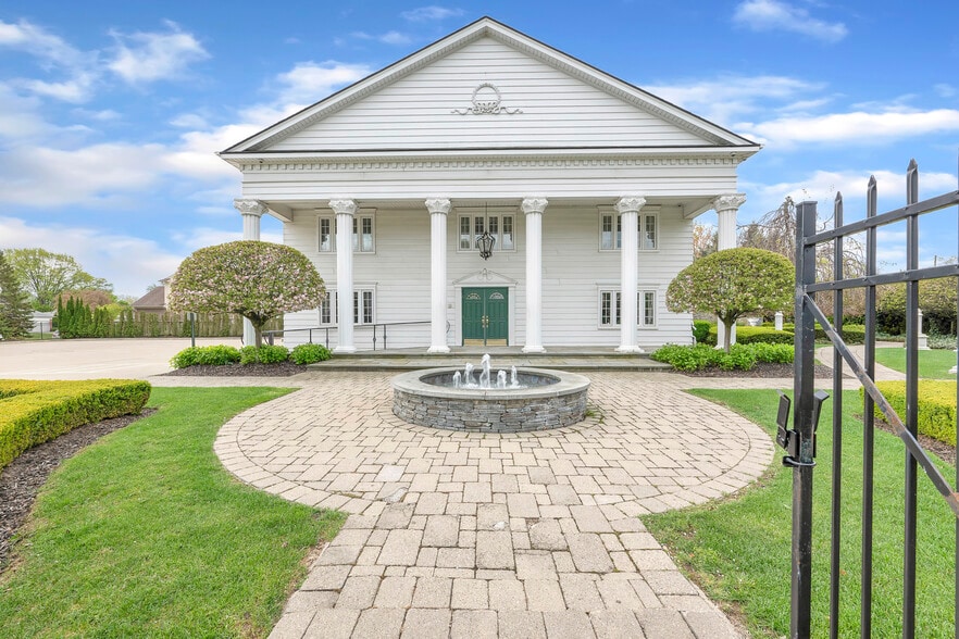 More Photos Of 4860 E 13 Mile Rd, Warren Lodge Meeting Hall For Sale