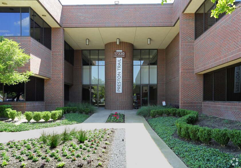 More Photos Of 17330 Preston Rd, Dallas Office For Lease