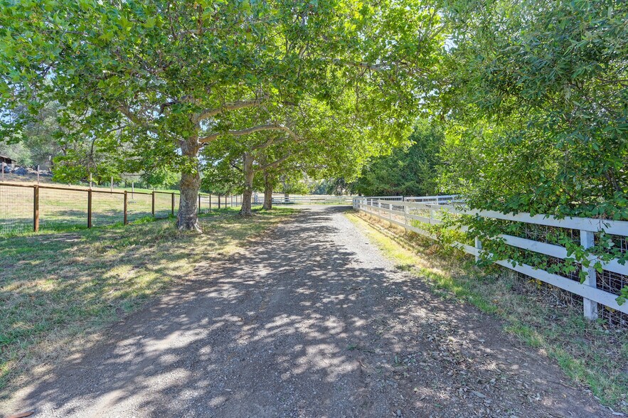 More Photos Of 1200 Gold Hill Rd, Newcastle Land For Sale