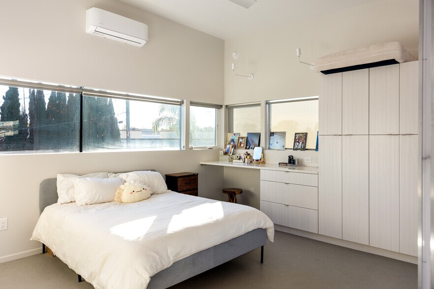 More Photos Of 161 N Garden St, Ventura Apartments For Sale