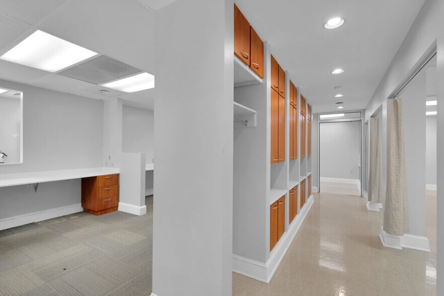 More Photos Of 1201-1203 Colonial Commons Ct, Lancaster Medical For Lease