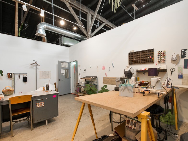 More Photos Of 160 Tracy St, Athens Flex For Lease