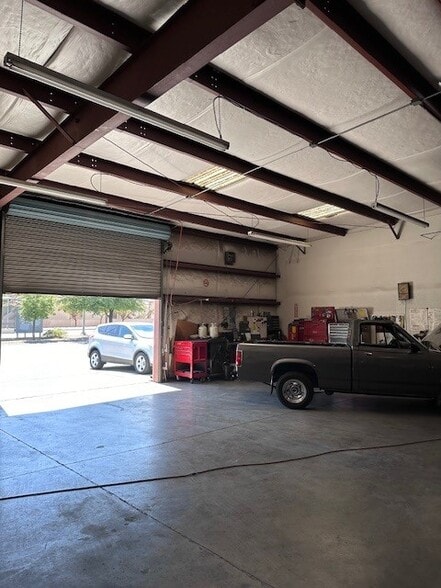 More Photos Of 3700 N Rancho Dr, Las Vegas Auto Repair For Sale