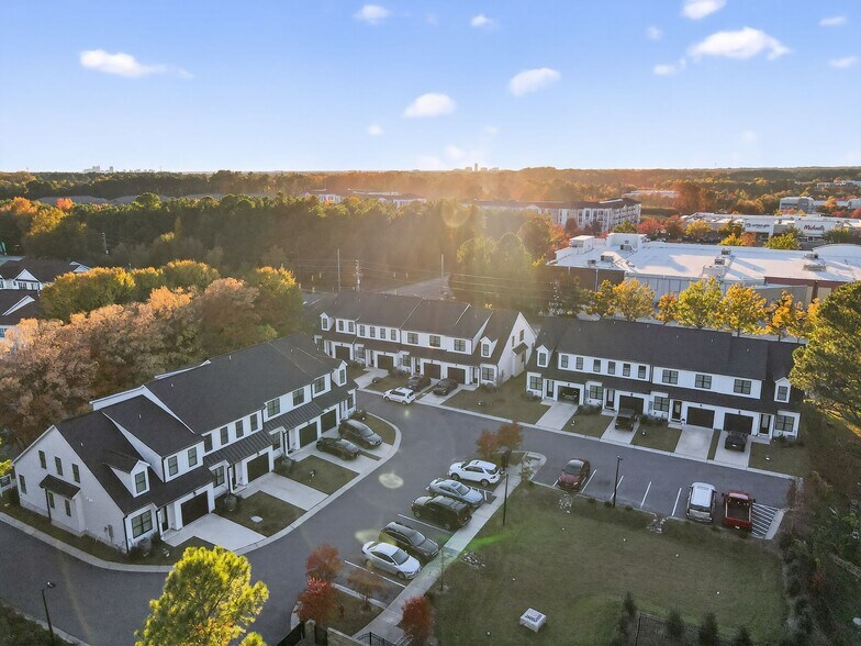 More Photos Of 6104-6120 Fox Rd, Raleigh Apartments For Sale