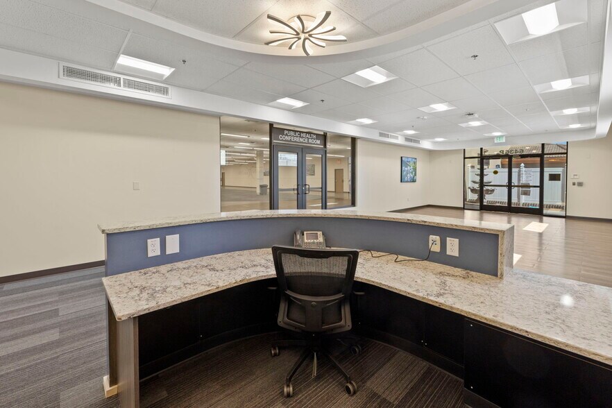 More Photos Of 6436 S Hwy 85-87, Colorado Springs General Retail For Sale