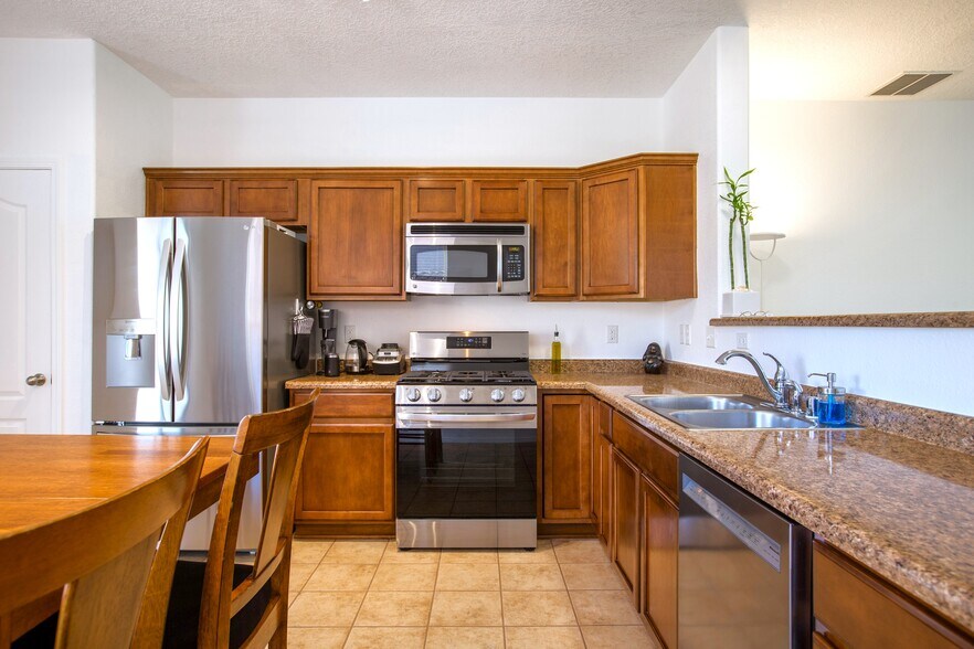 More Photos Of 8405 Wild Dunes Rd NW, Albuquerque Office For Sale