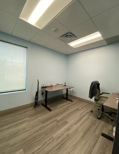 More Photos Of 788 S Watters Rd, Allen Medical For Lease