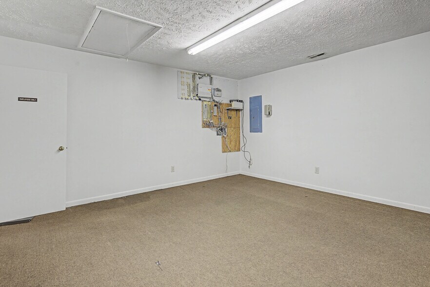 More Photos Of 219 N Main St, Spring Lake Bank For Sale
