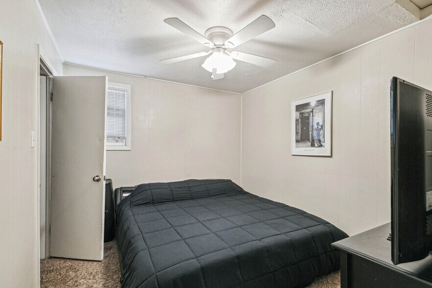 More Photos Of 5997 Magnolia St, Commerce City Apartments For Sale